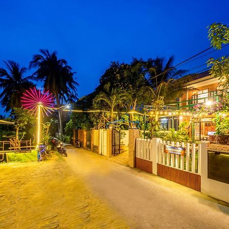הוי אן Riverside Dorm And Restaurant מראה חיצוני תמונה